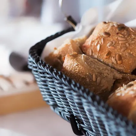 Hotel Boutique Yoepuu 4*