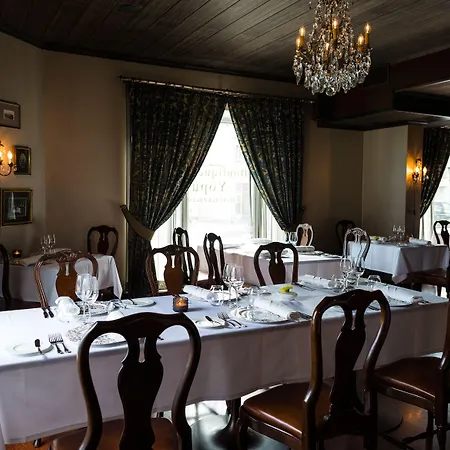 Boutique Yoepuu Hotelli 4*