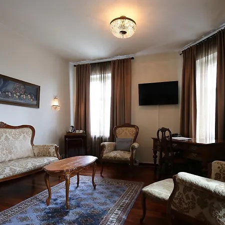 Hotel Boutique Yoepuu 4*